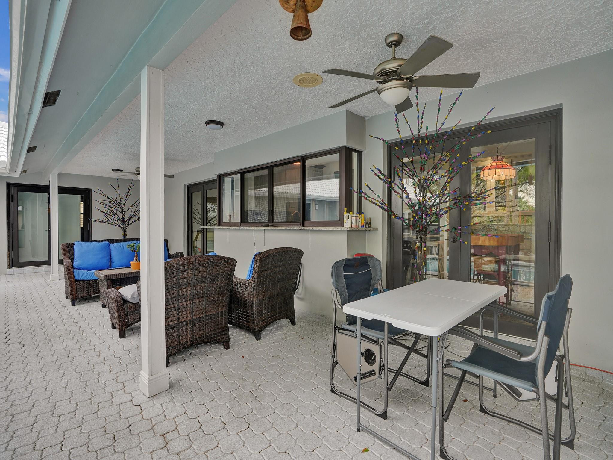 2837 Banyan Boulevard Cir