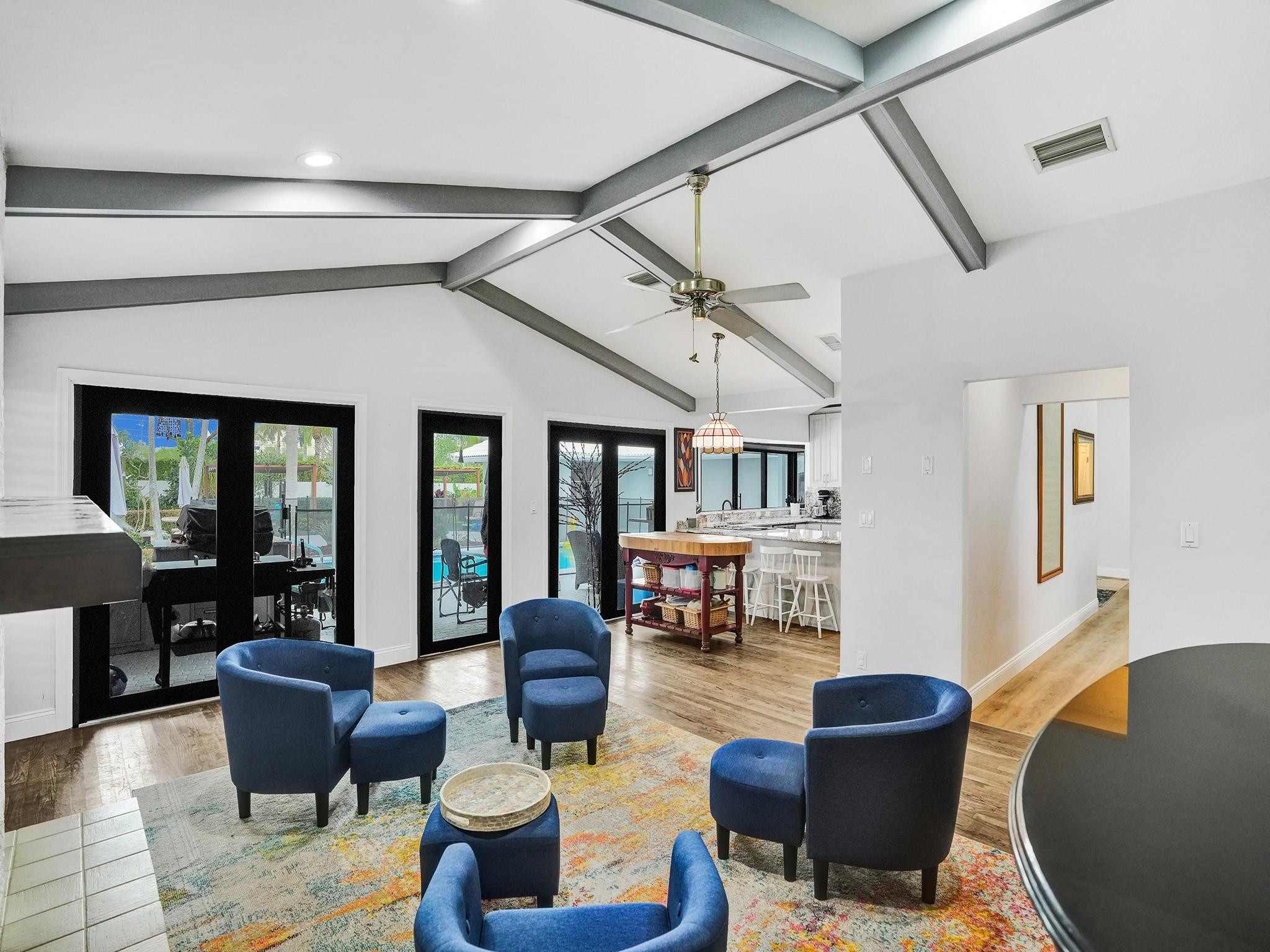 2837 Banyan Boulevard Cir