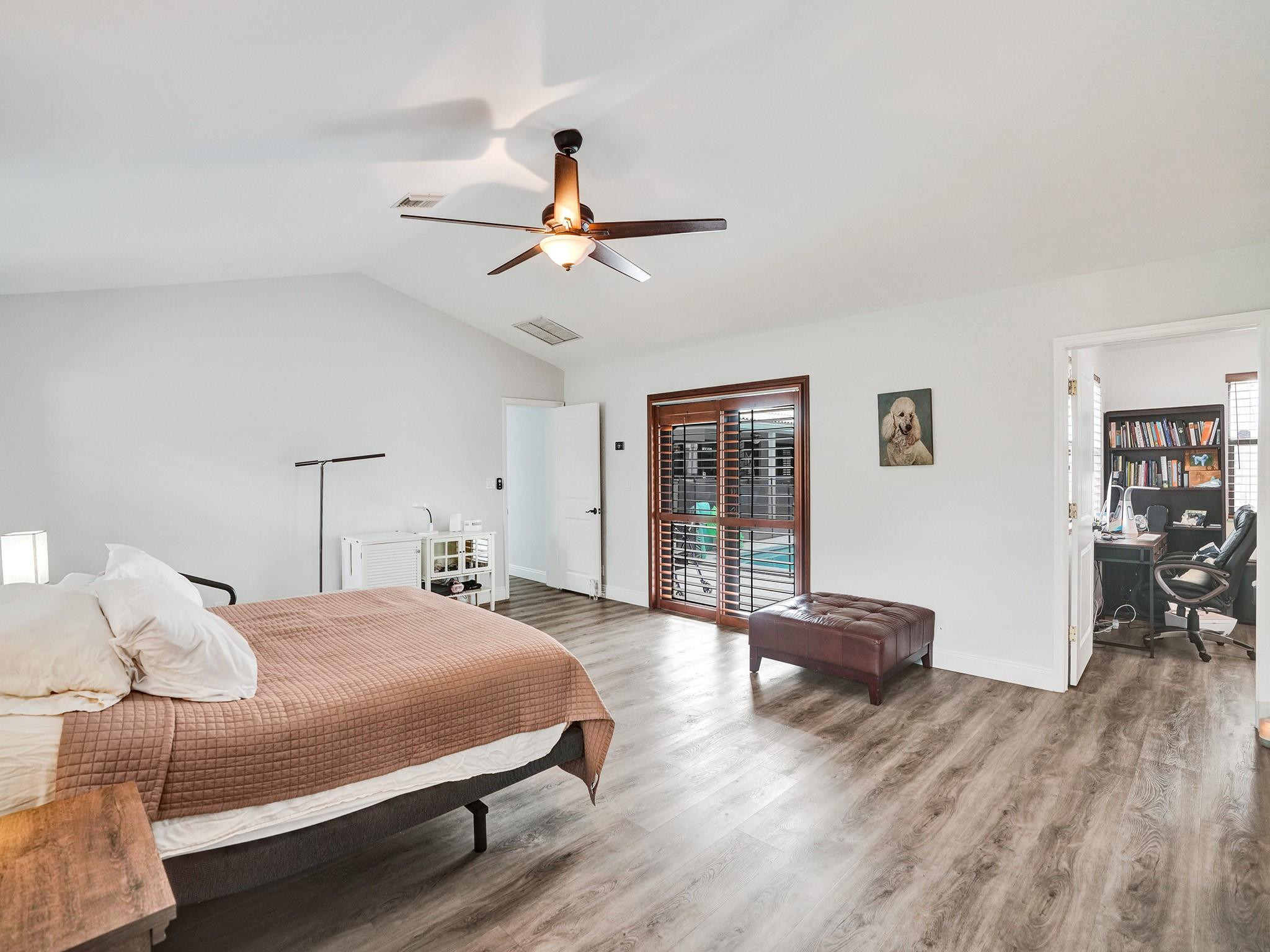 2837 Banyan Boulevard Cir