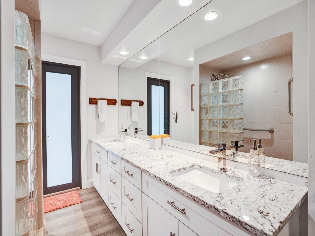 2837 Banyan Boulevard Cir