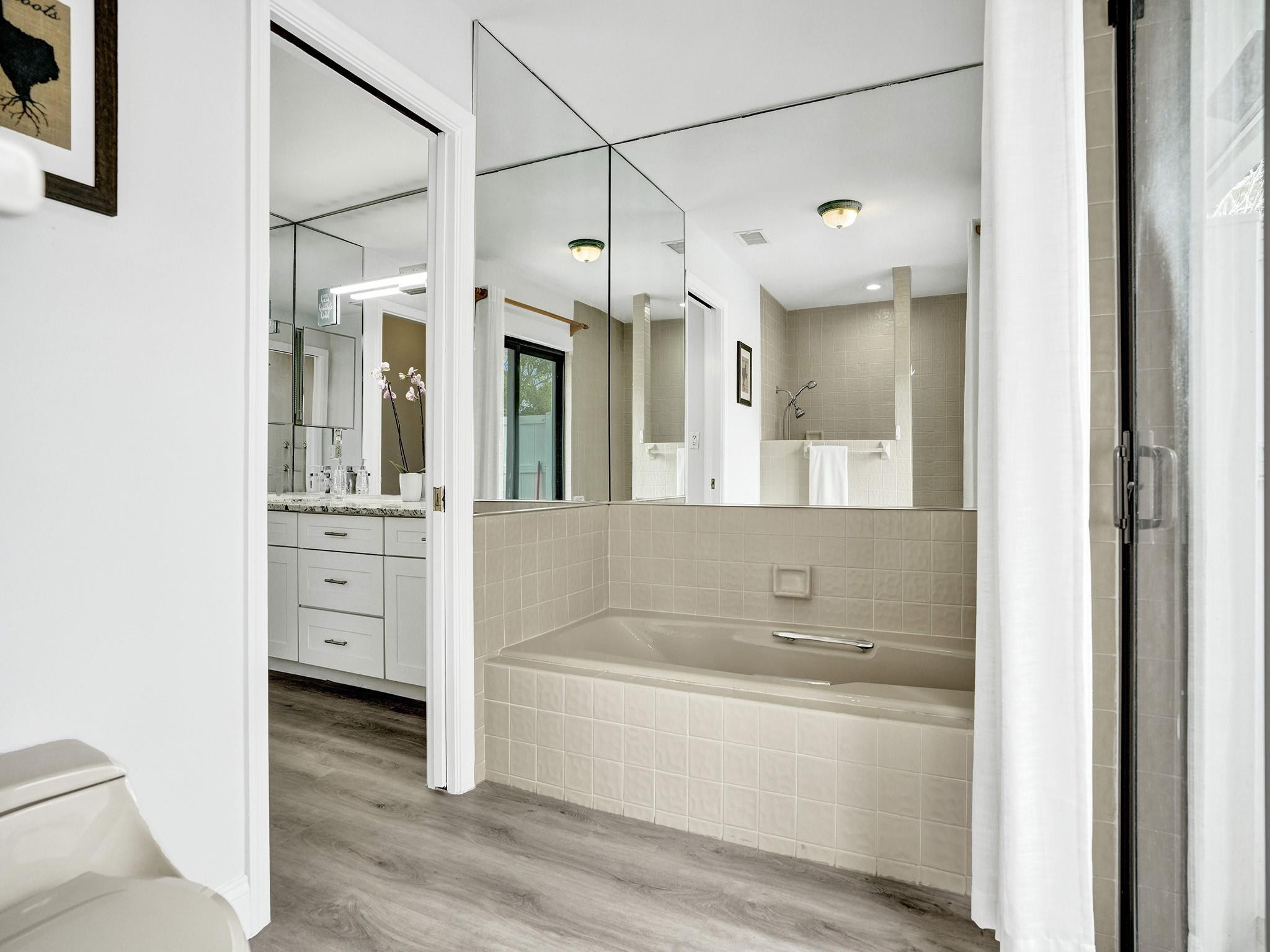 2837 Banyan Boulevard Cir