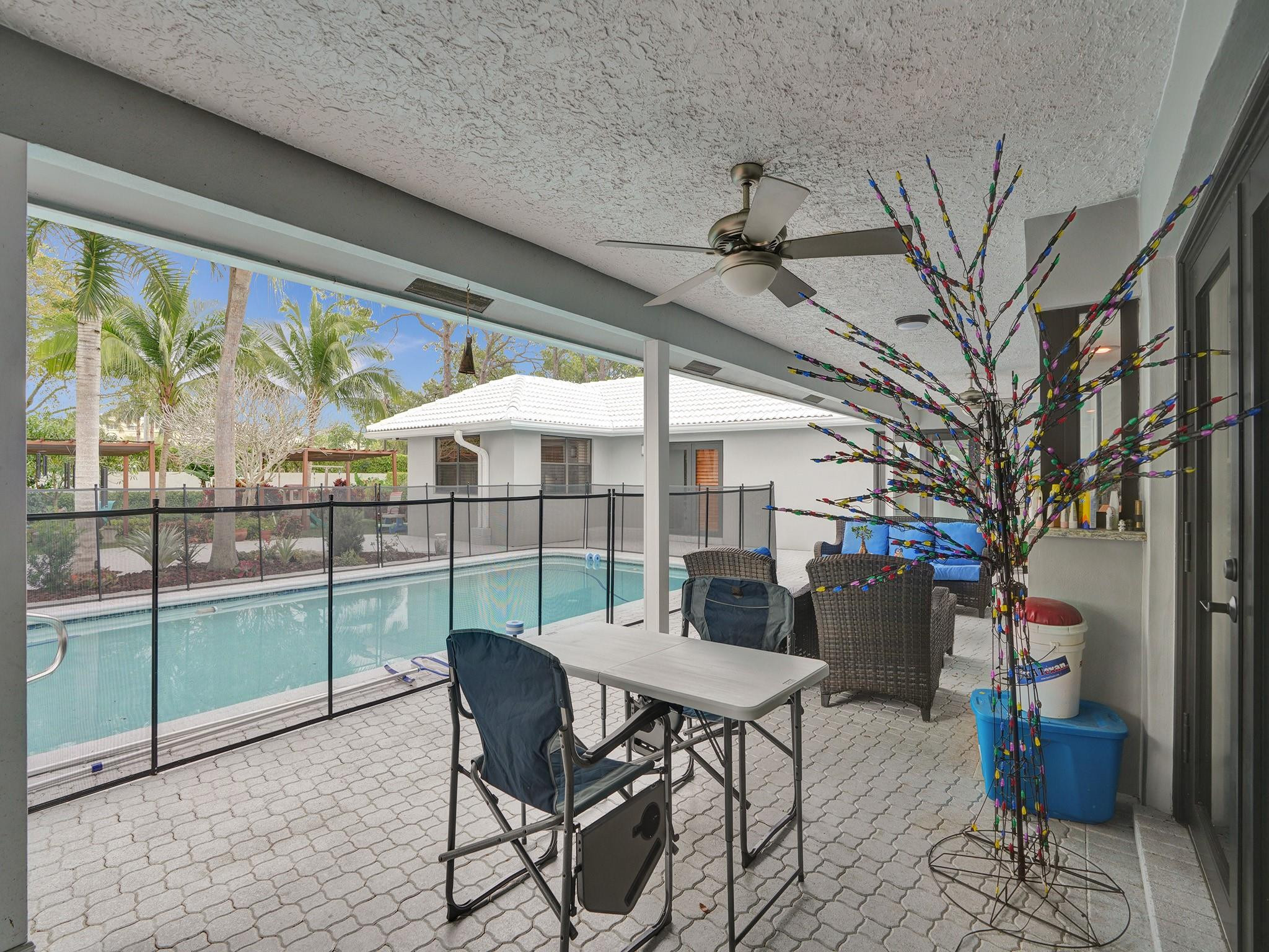 2837 Banyan Boulevard Cir