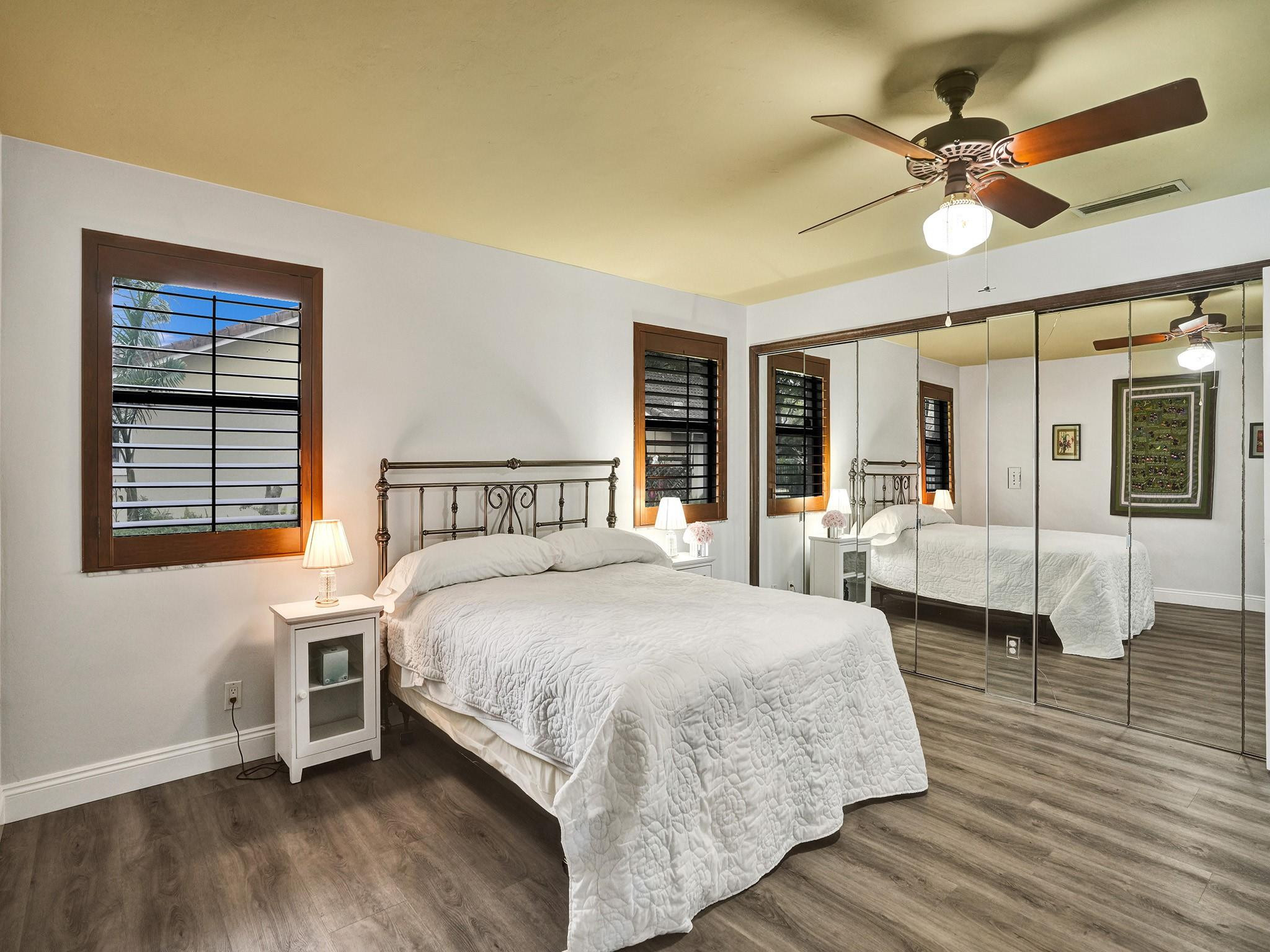 2837 Banyan Boulevard Cir