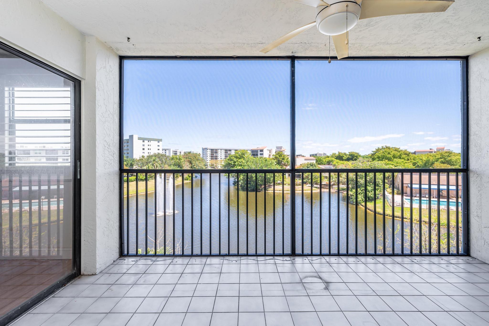 2334 S Cypress Bend Dr 405