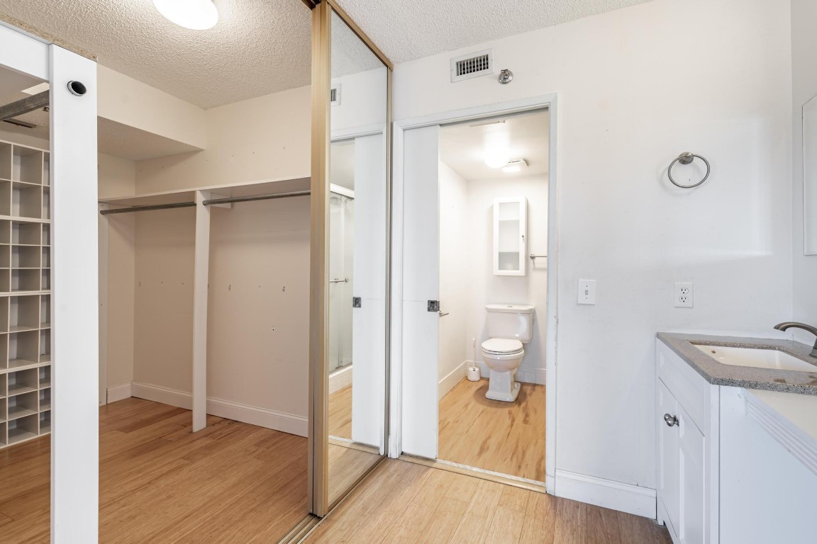 2334 S Cypress Bend Dr 405