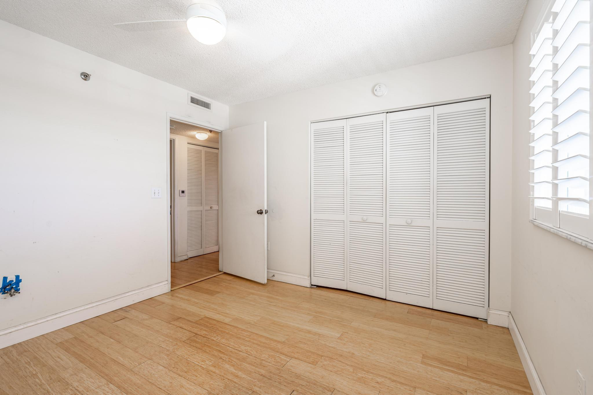 2334 S Cypress Bend Dr 405