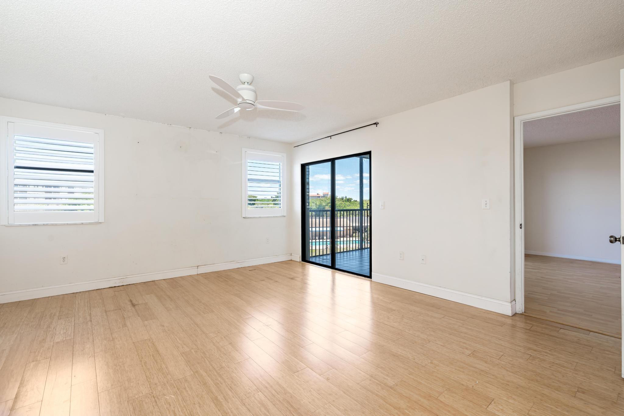 2334 S Cypress Bend Dr 405