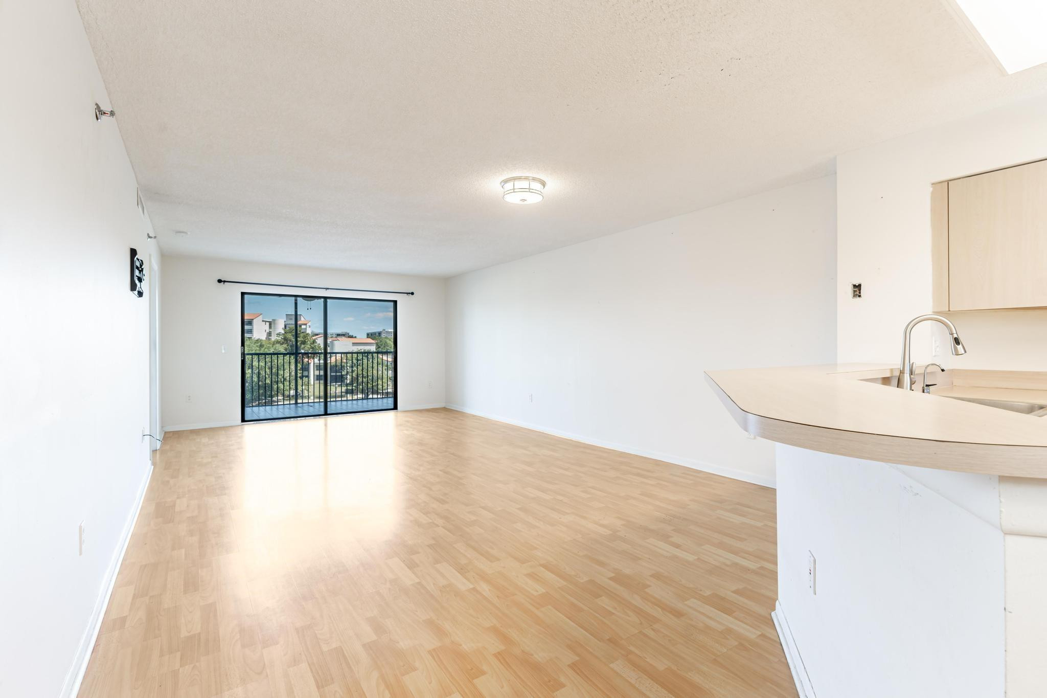 2334 S Cypress Bend Dr 405