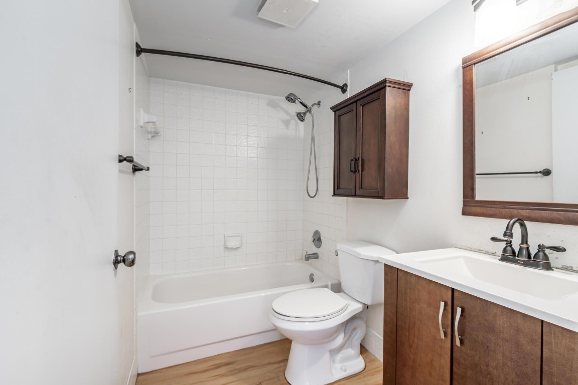 2334 S Cypress Bend Dr 405