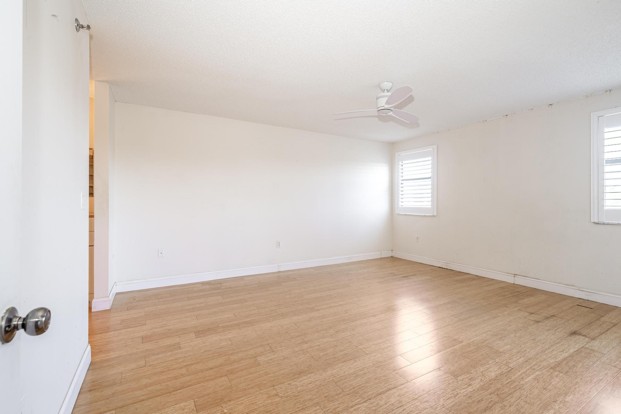 2334 S Cypress Bend Dr 405