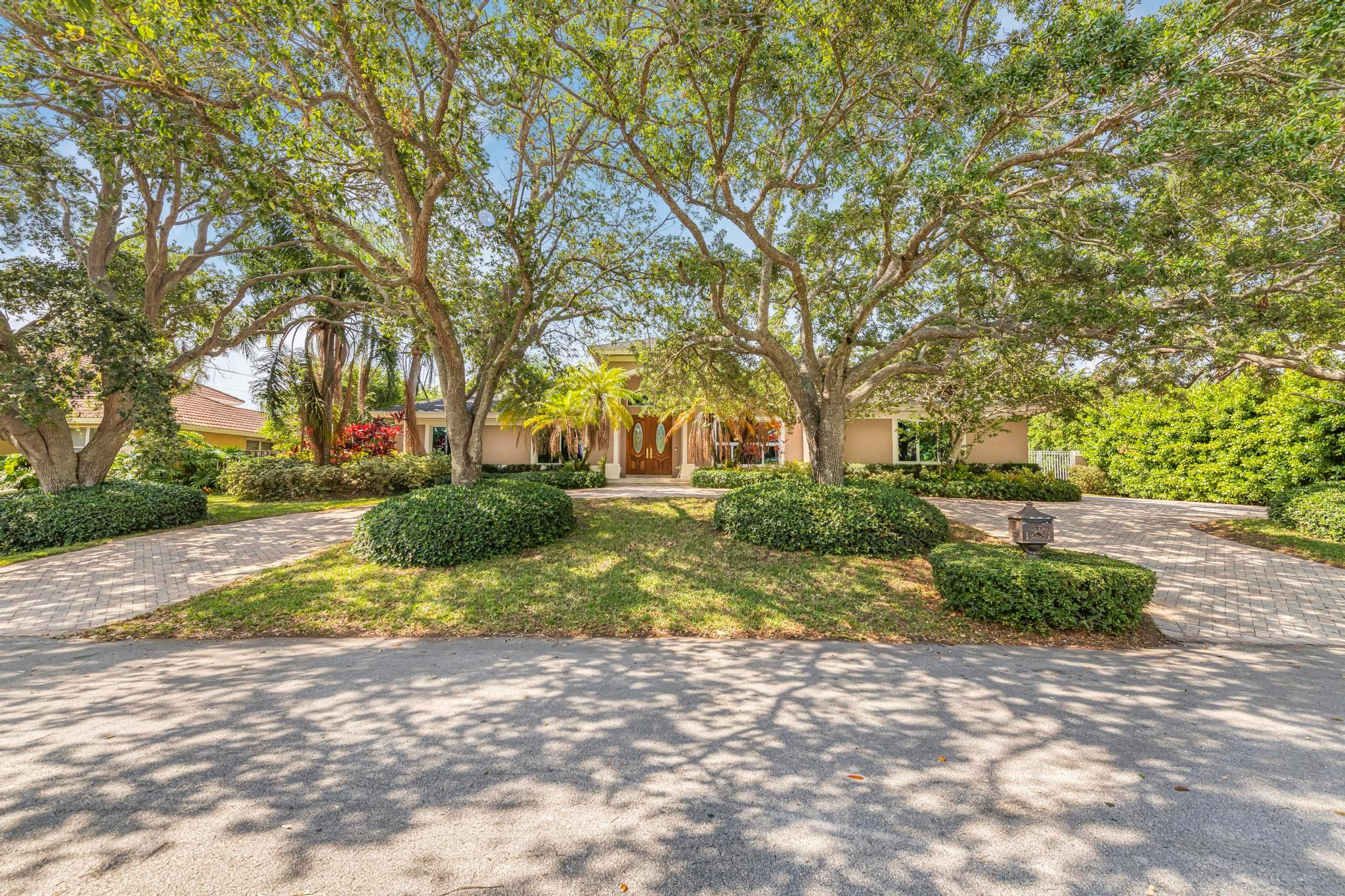 8224 SW 179th Ter