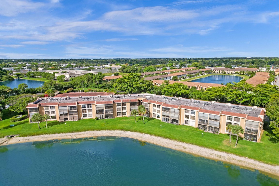 6303 Coral Lake Dr 103