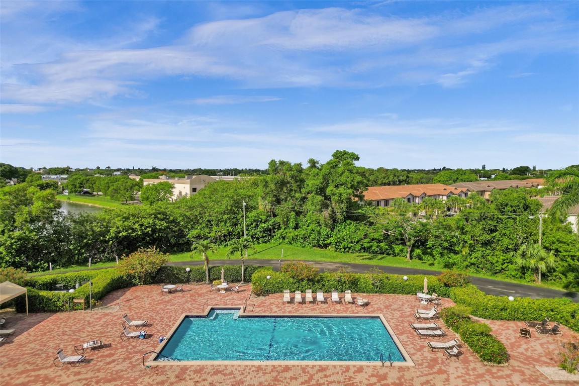 6303 Coral Lake Dr 103