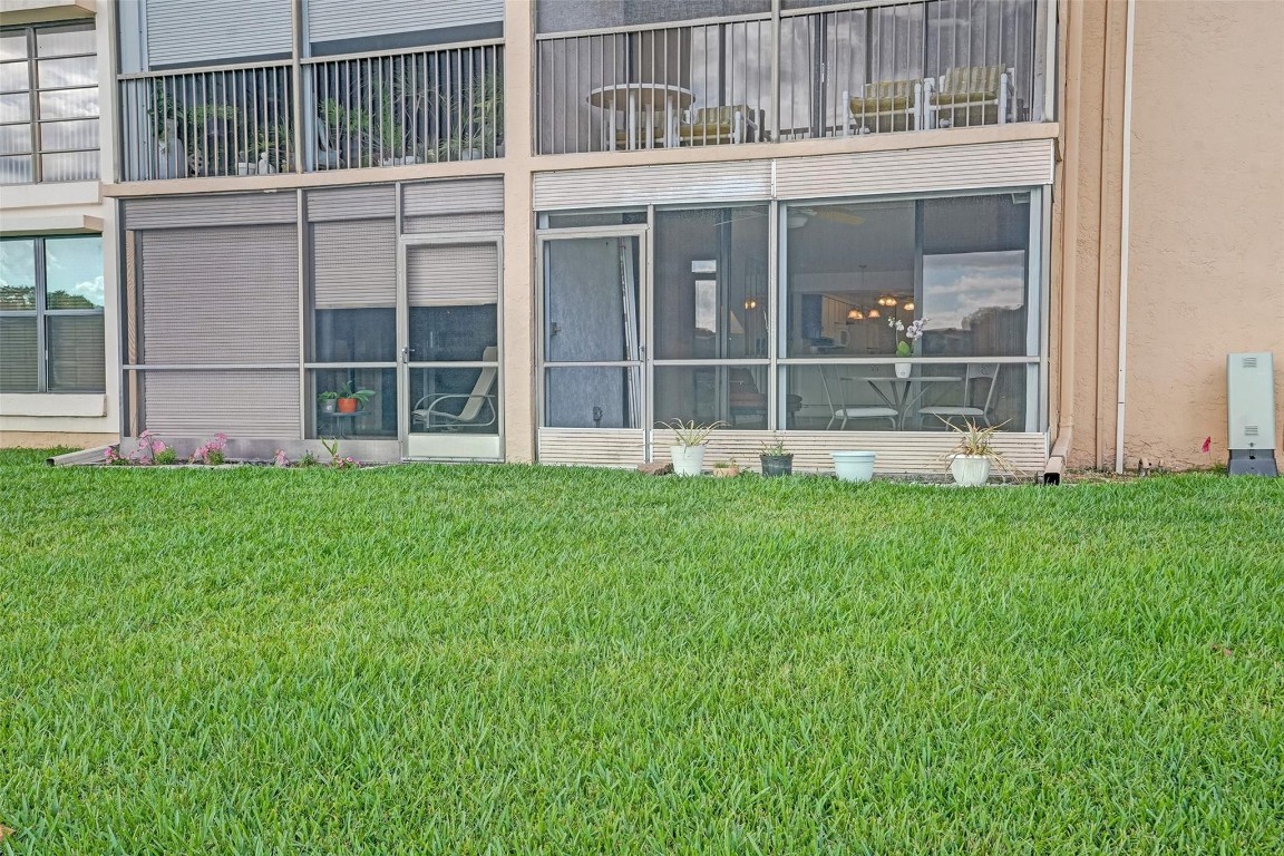 6303 Coral Lake Dr 103