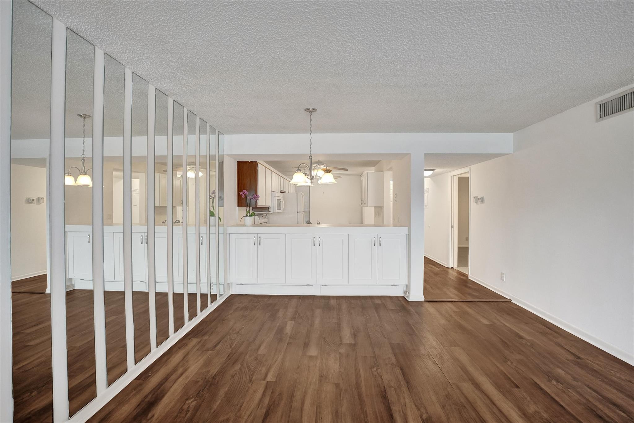 6303 Coral Lake Dr 103