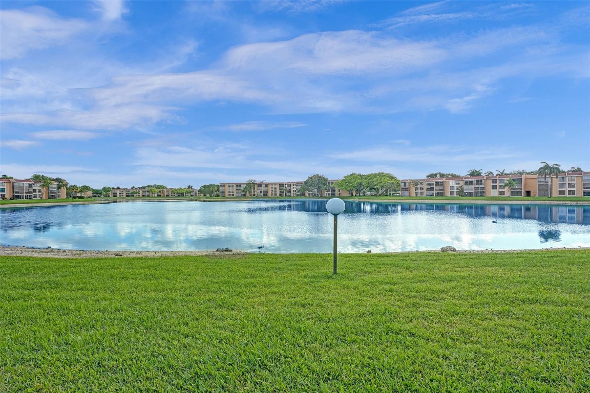 6303 Coral Lake Dr 103