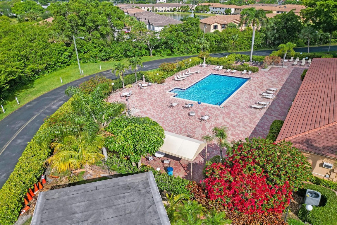 6303 Coral Lake Dr 103