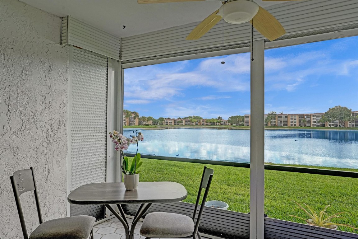 6303 Coral Lake Dr 103