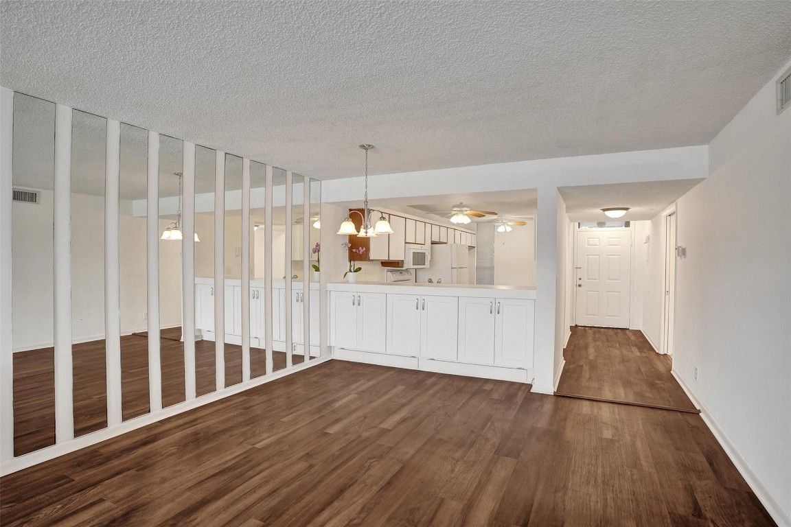 6303 Coral Lake Dr 103