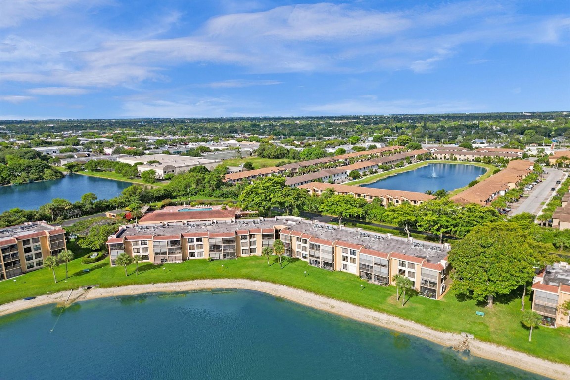 6303 Coral Lake Dr 103