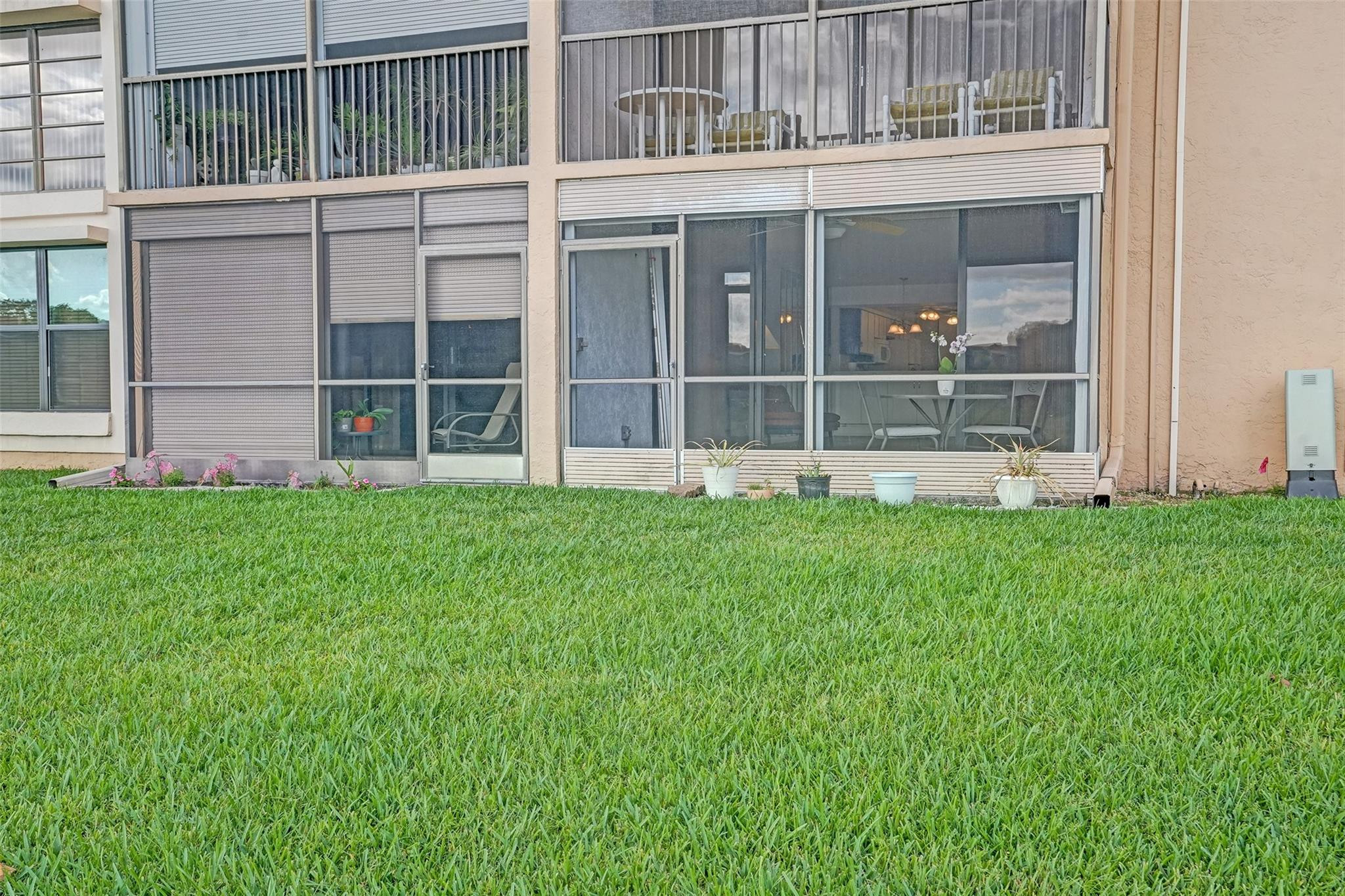 6303 Coral Lake Dr 103