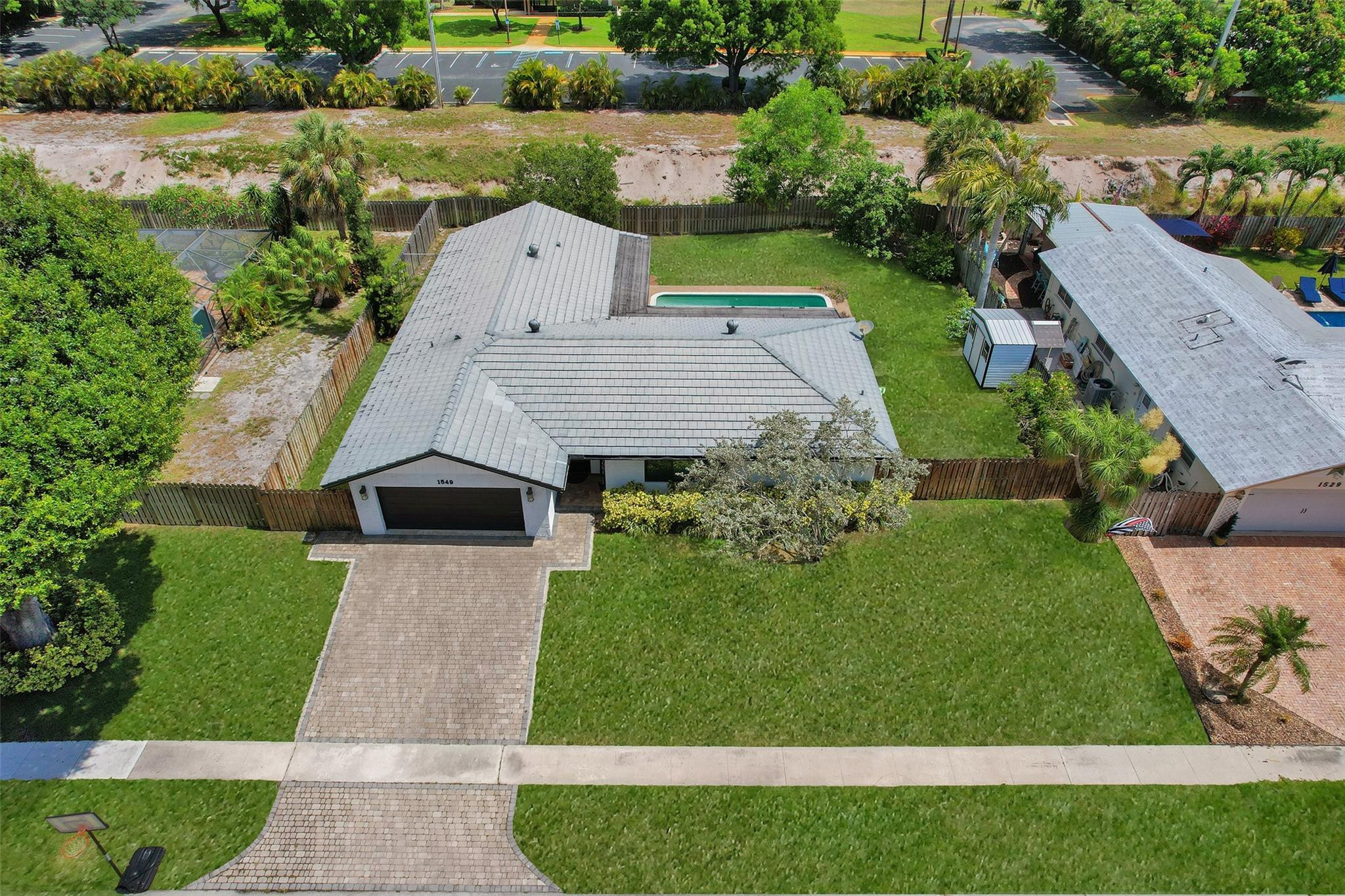 1549 SW 8th St