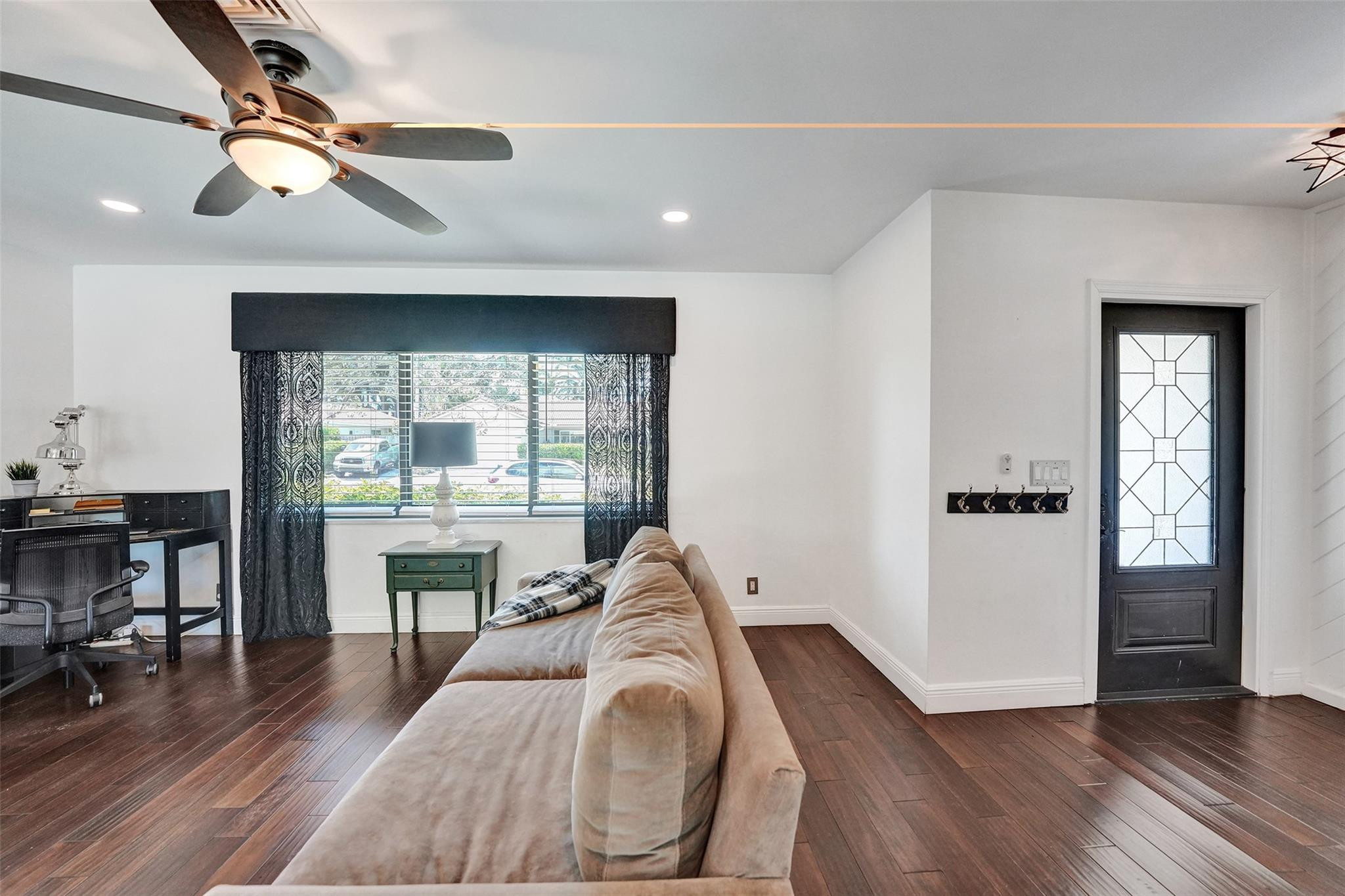 1549 SW 8th St