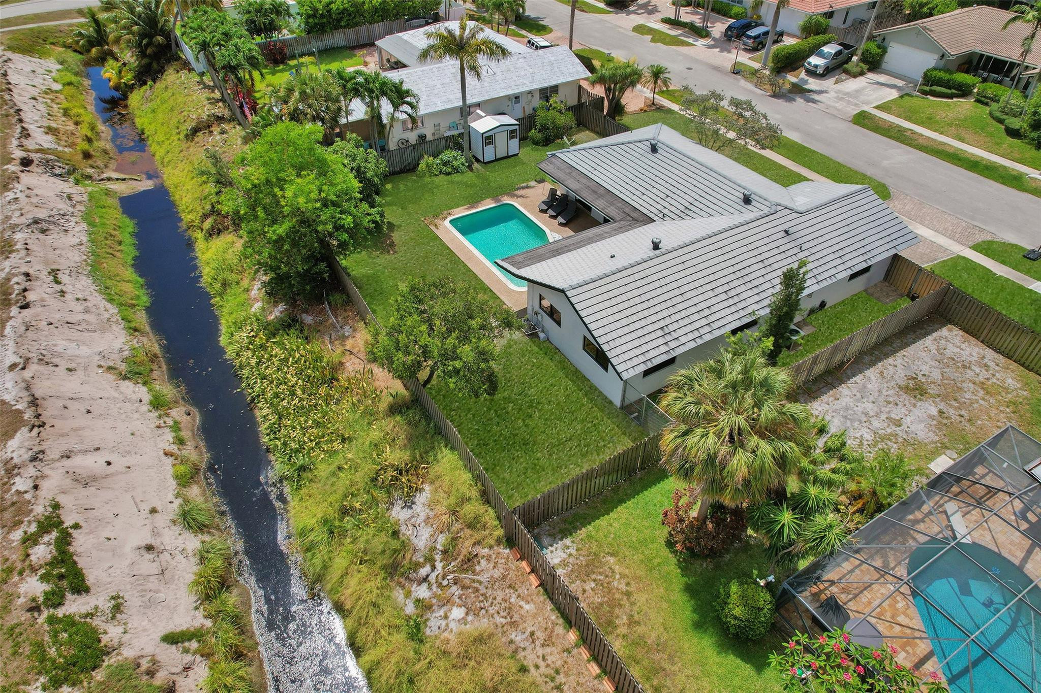 1549 SW 8th St