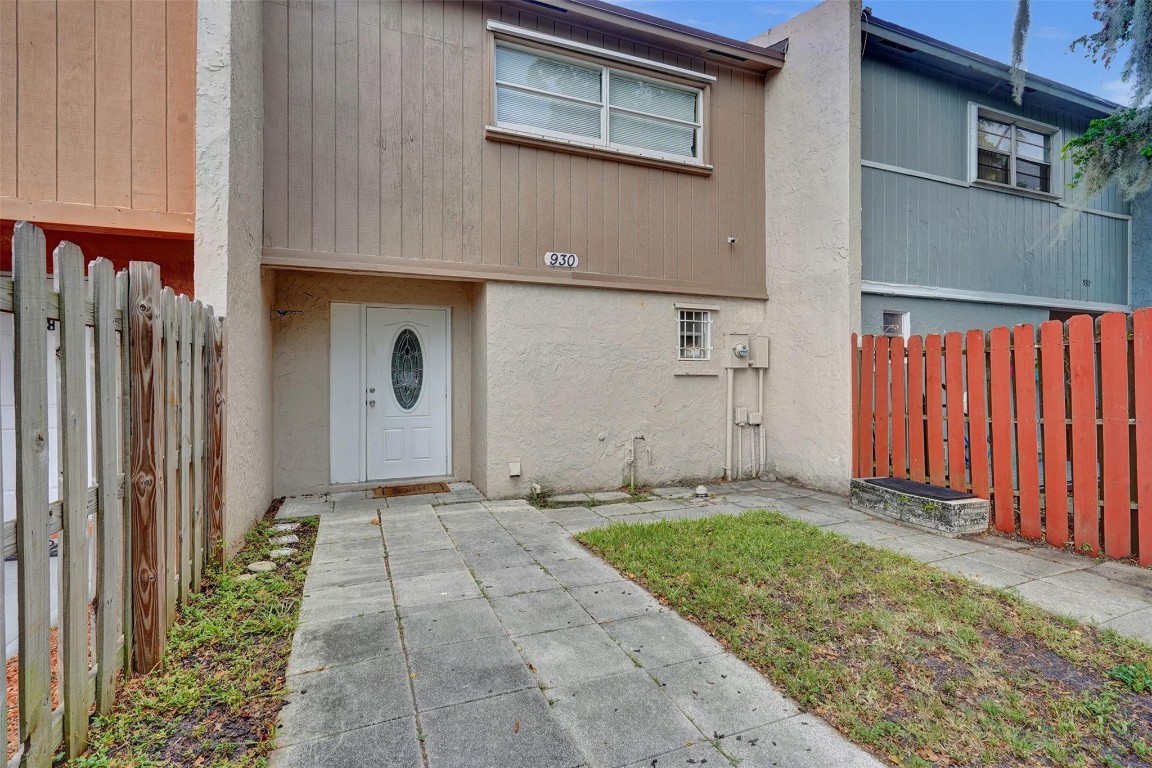930 SW 74th Ave 930