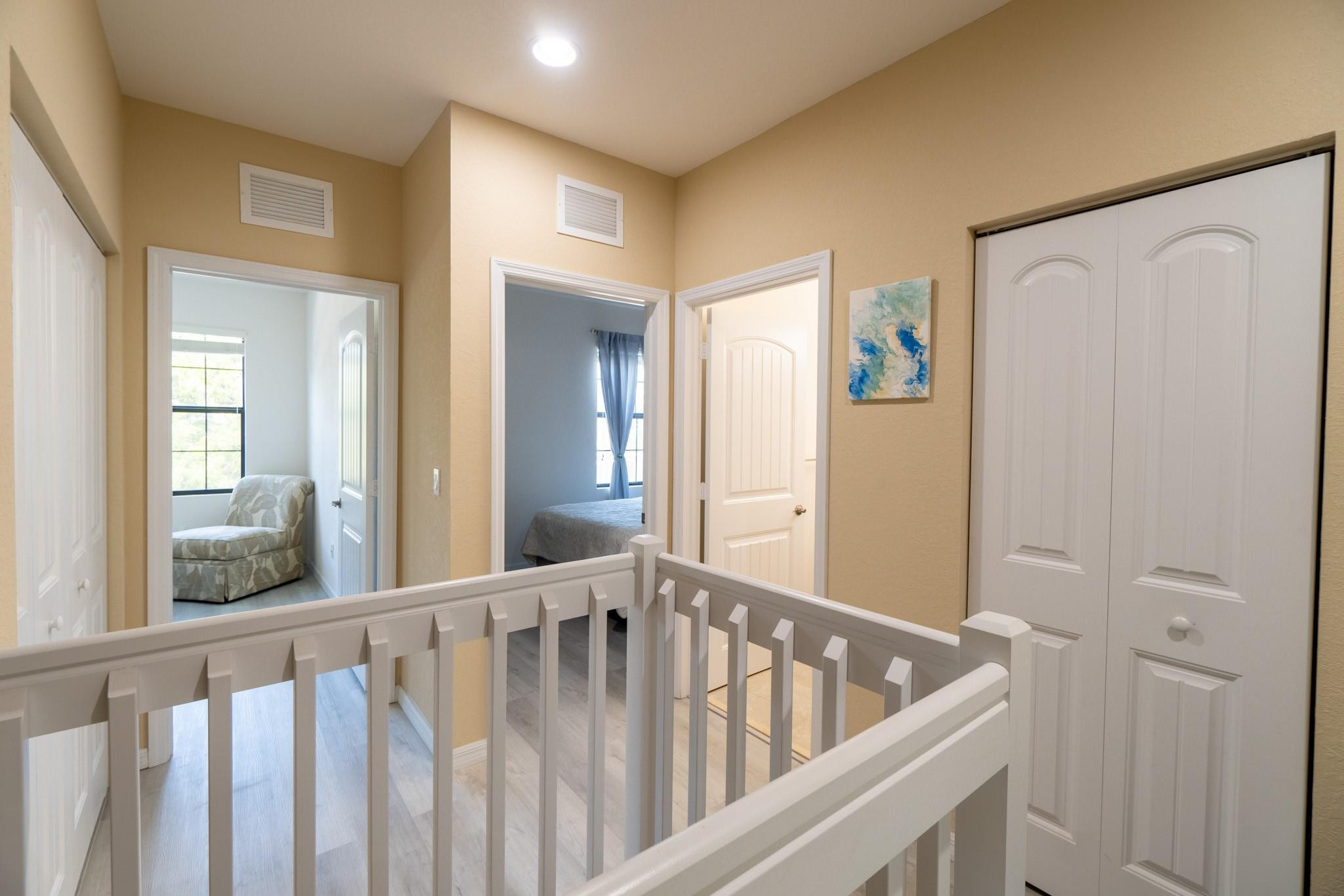 112 Astor Cir