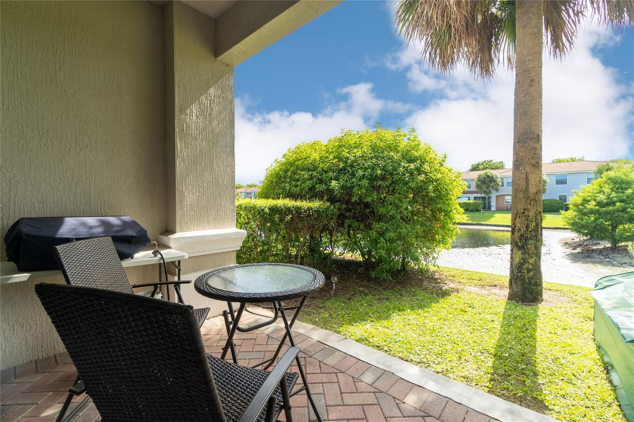 112 Astor Cir