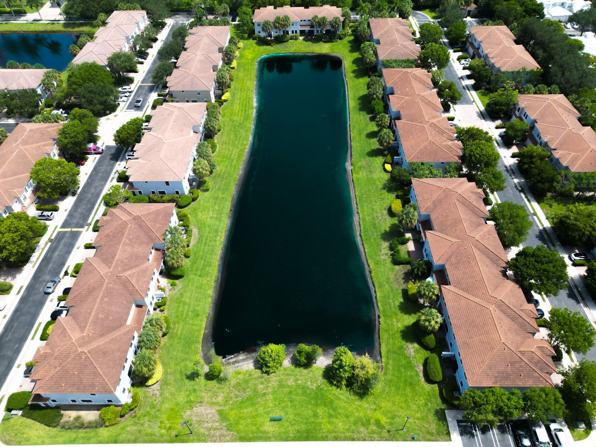 112 Astor Cir