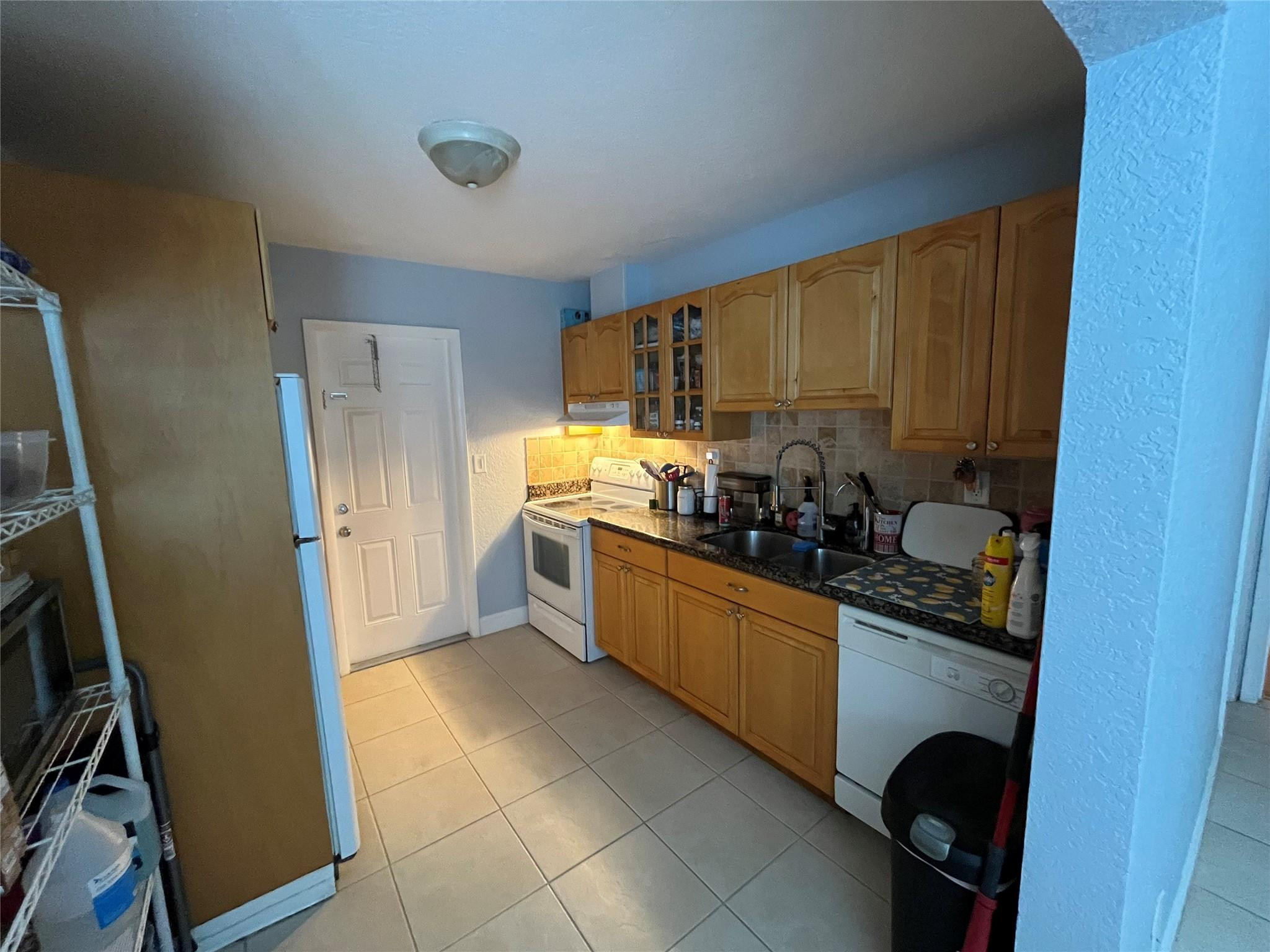 1704 NE 4th St 1