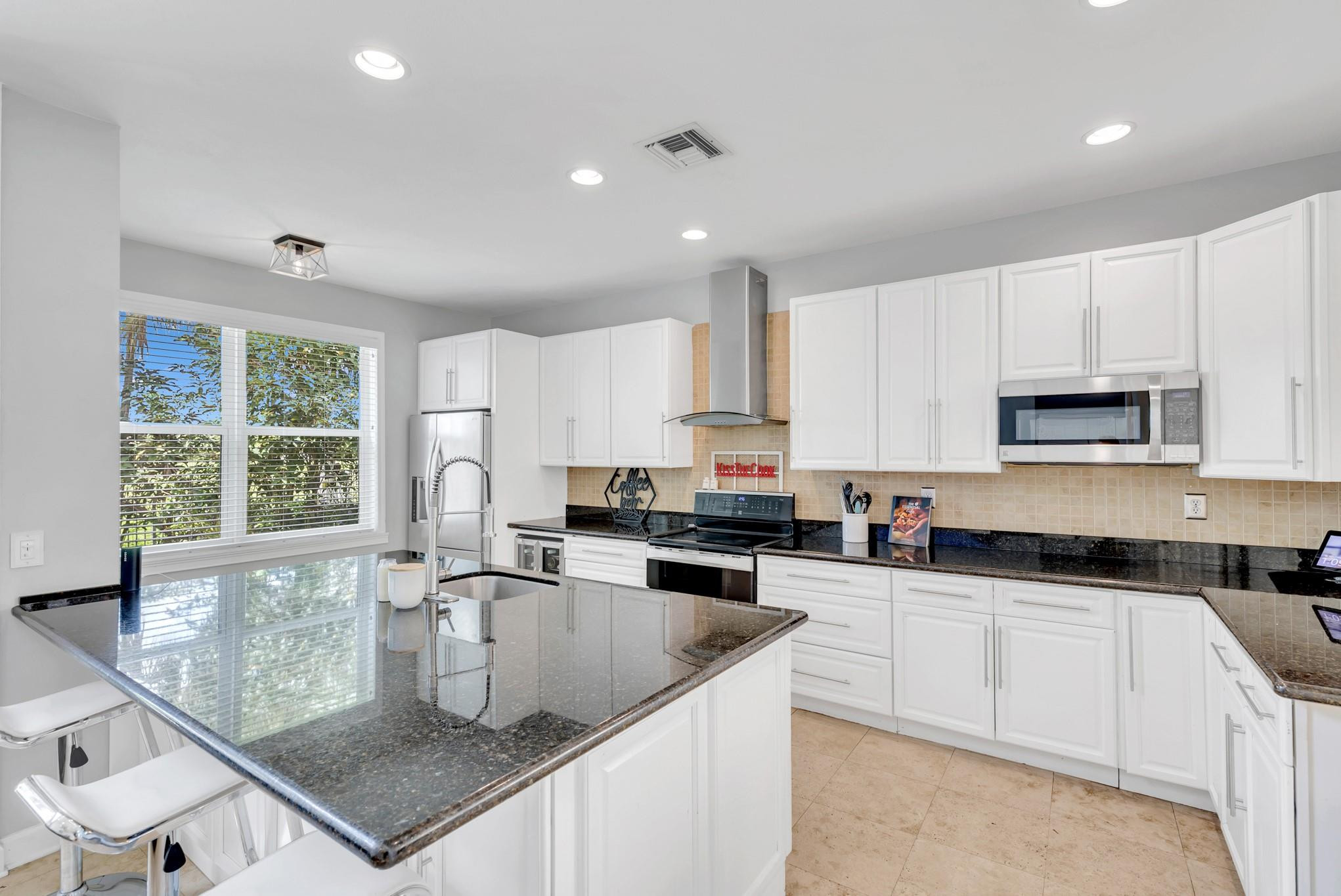 3391 Greenview Ter