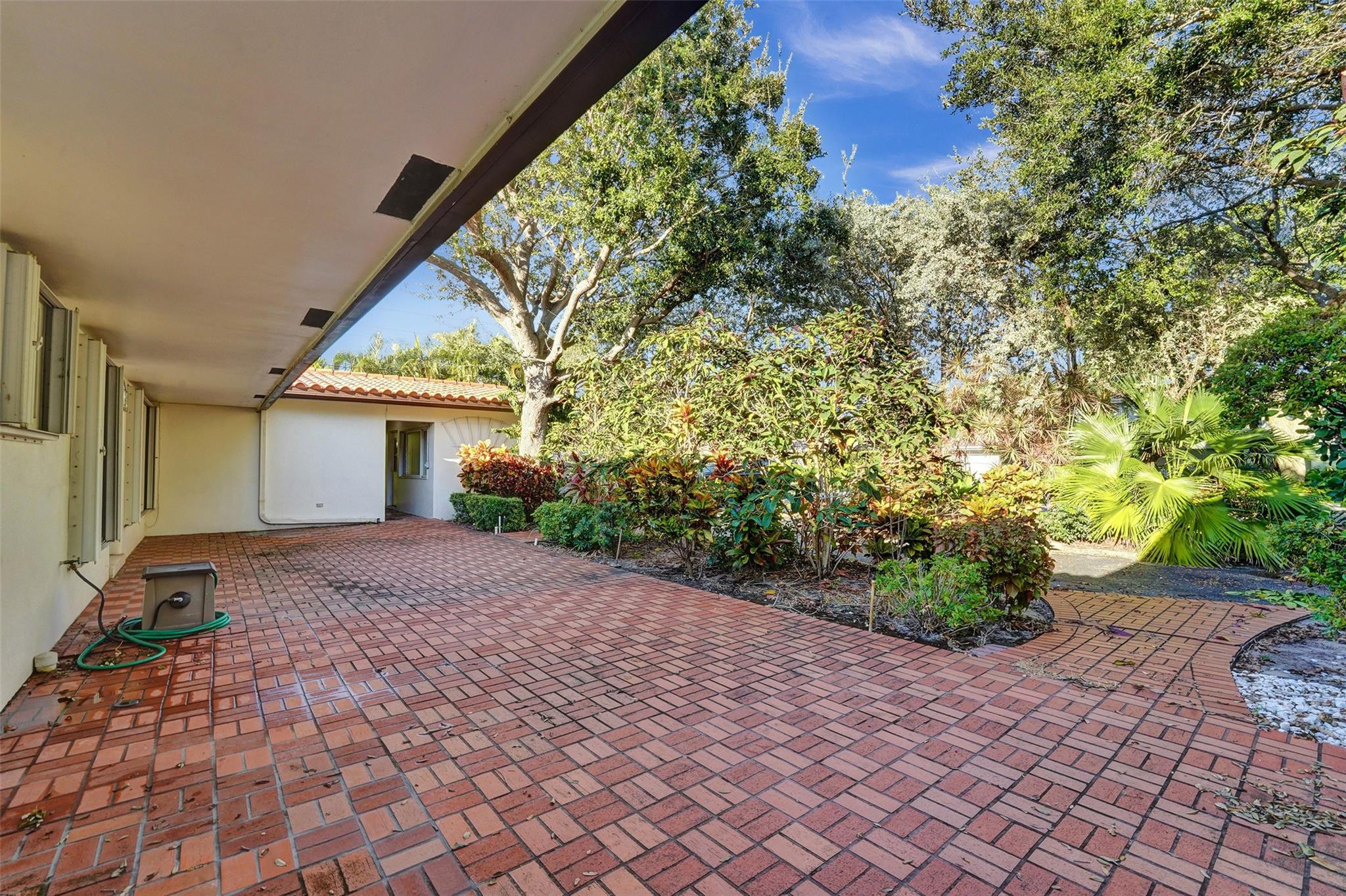 2713-2715 NE 27th Ave