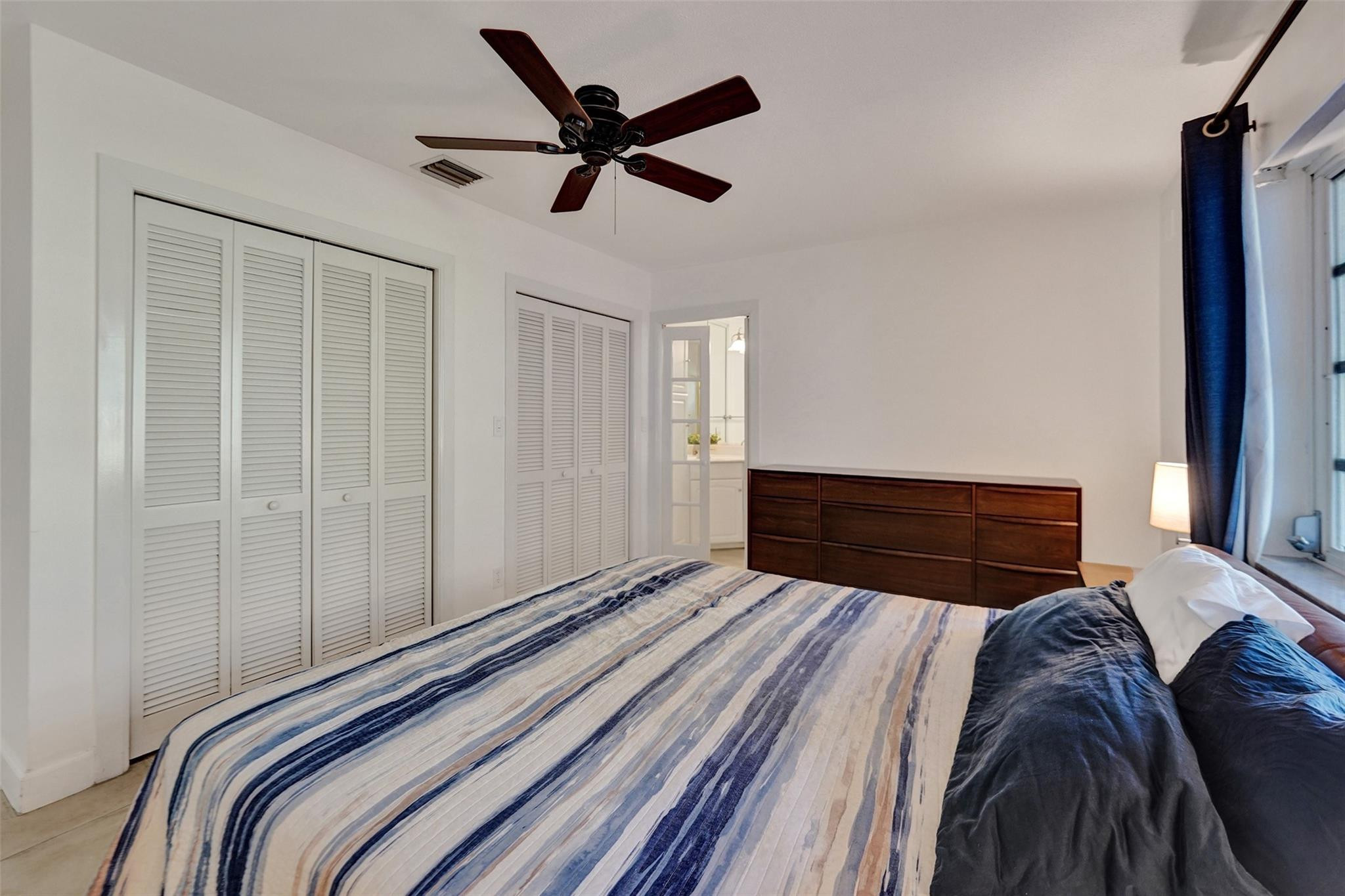 2713-2715 NE 27th Ave