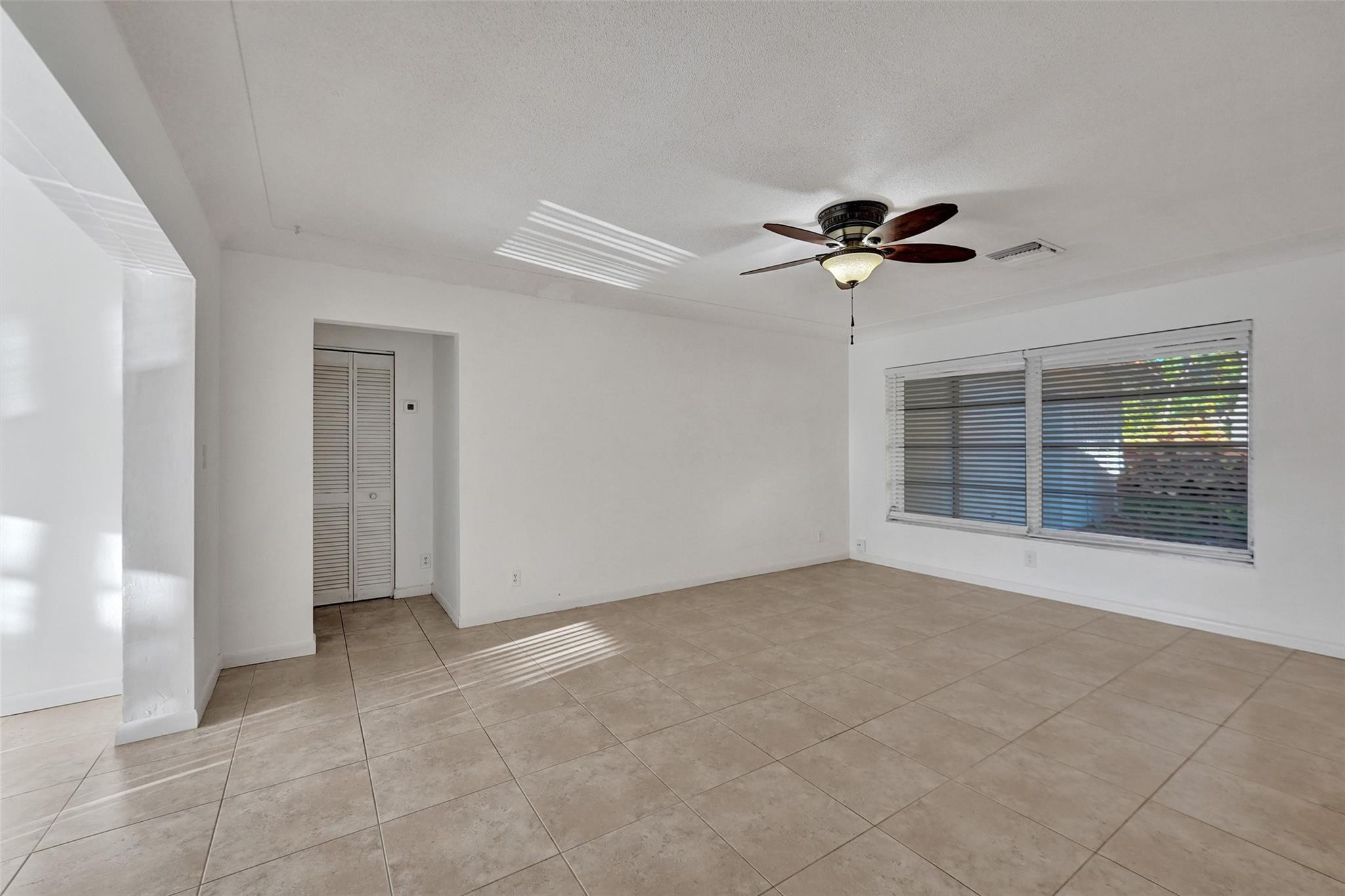 2713-2715 NE 27th Ave