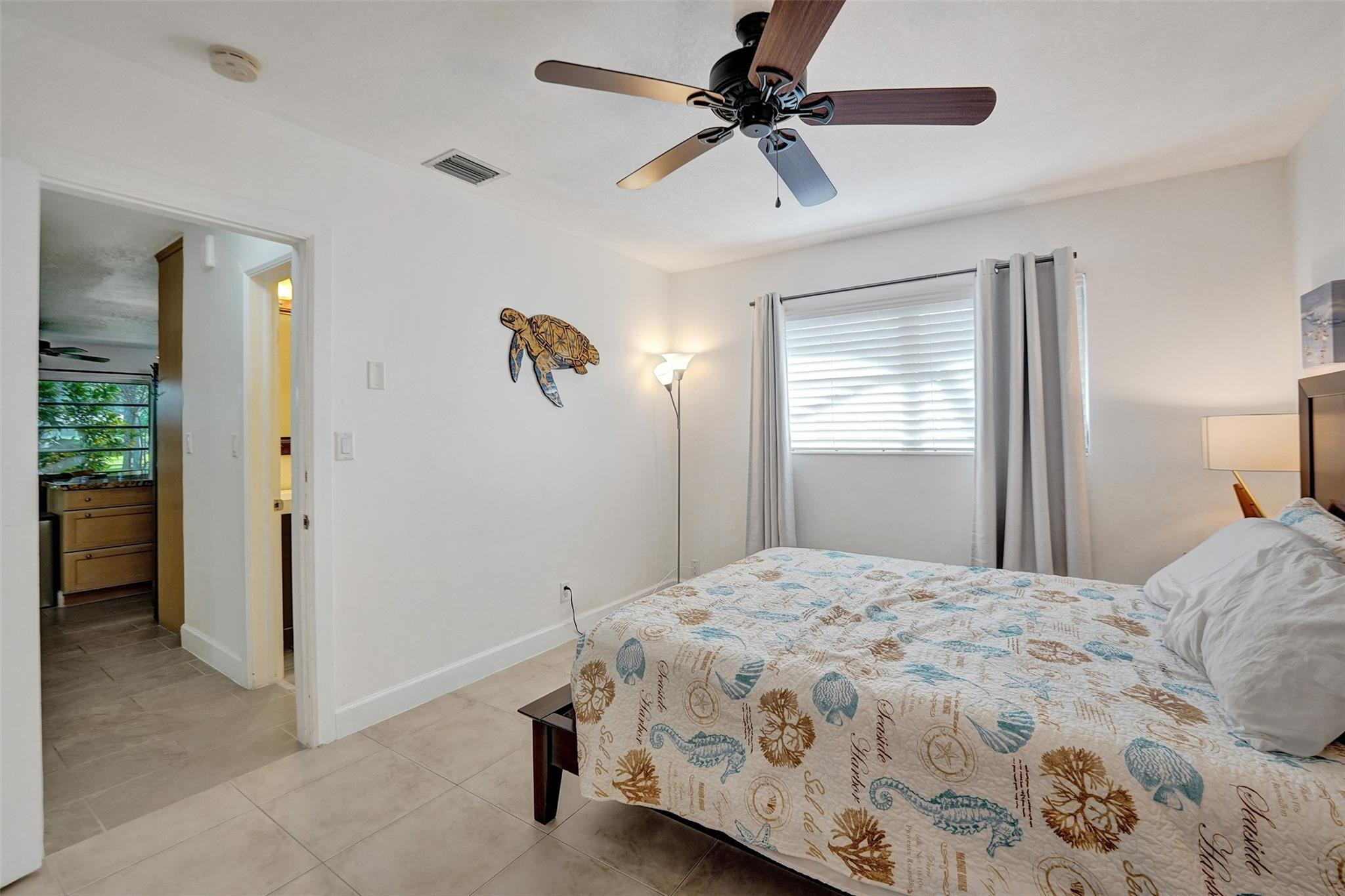 2713-2715 NE 27th Ave