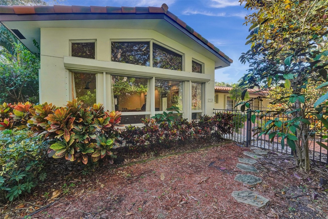 2713-2715 NE 27th Ave