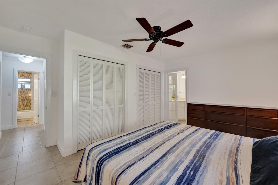 2713-2715 NE 27th Ave