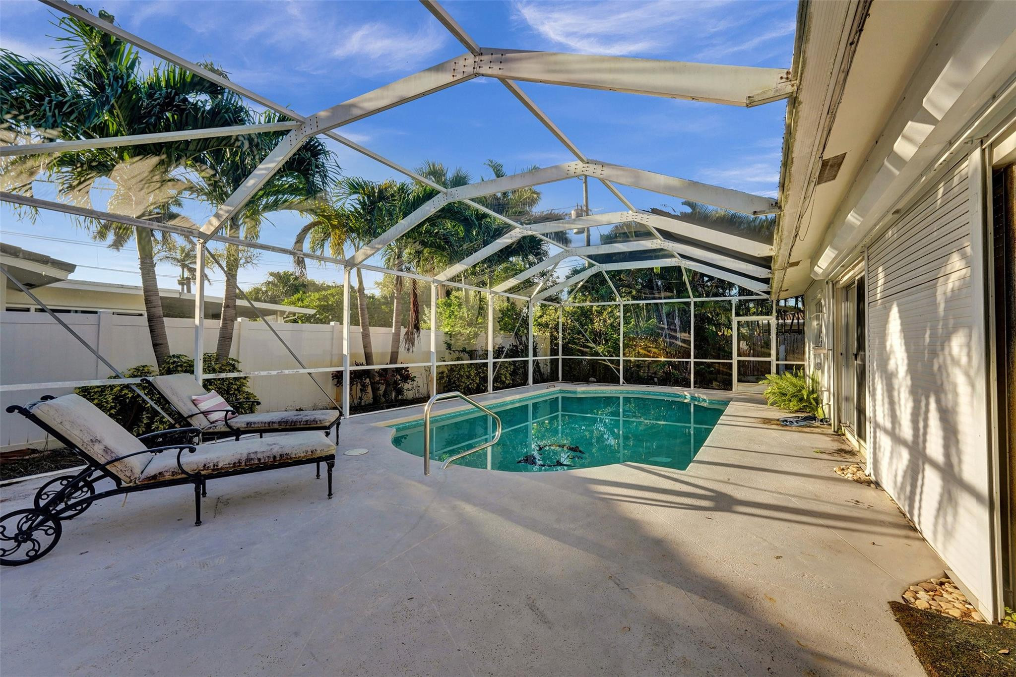 2713-2715 NE 27th Ave