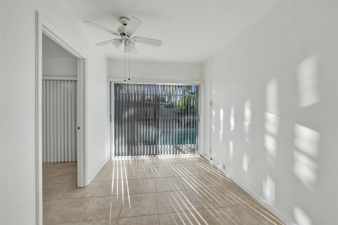 2713-2715 NE 27th Ave