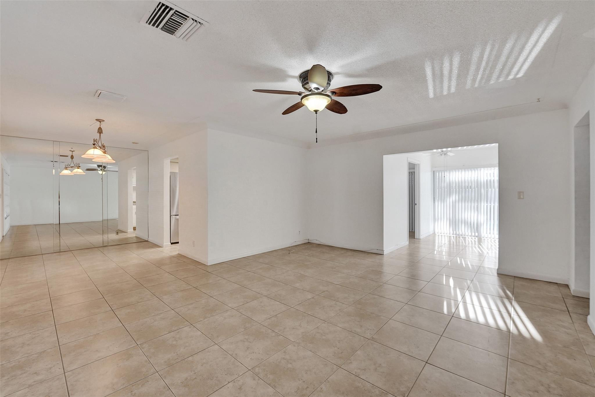 2713-2715 NE 27th Ave