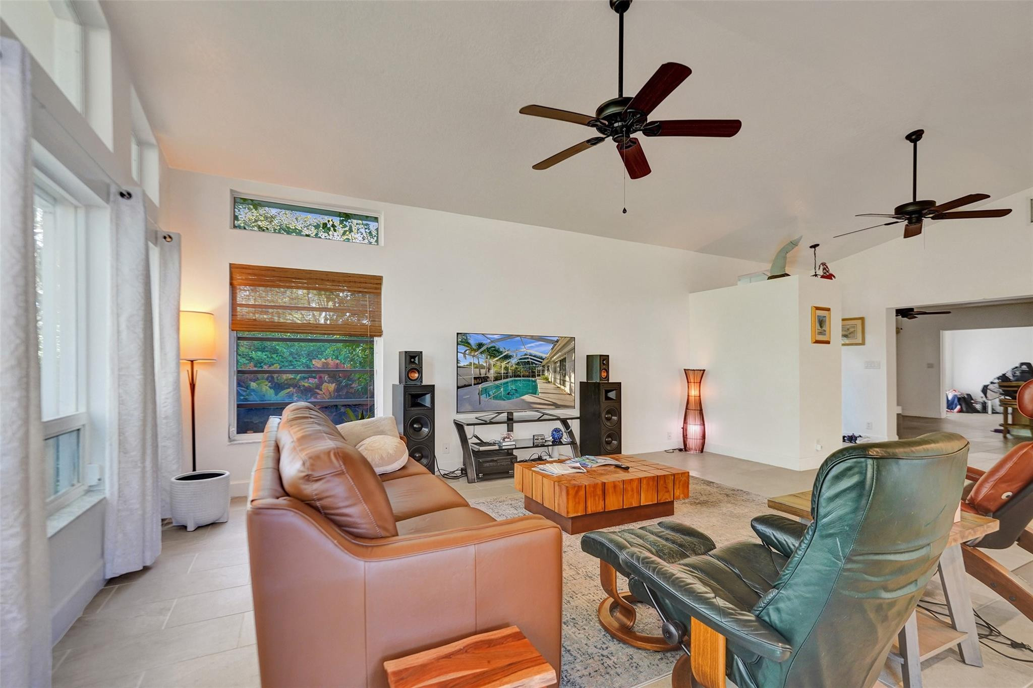 2713-2715 NE 27th Ave