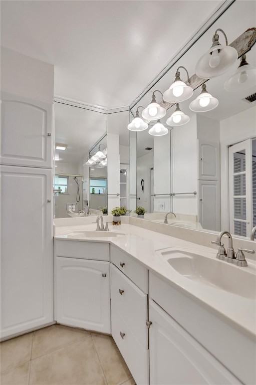 2713-2715 NE 27th Ave