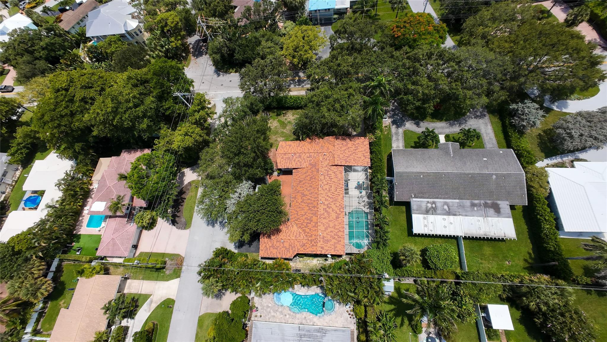 2713-2715 NE 27th Ave