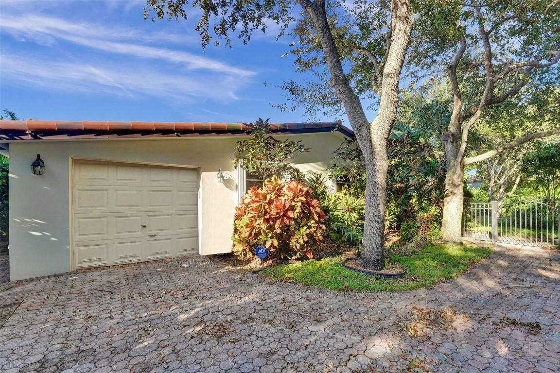 2713-2715 NE 27th Ave