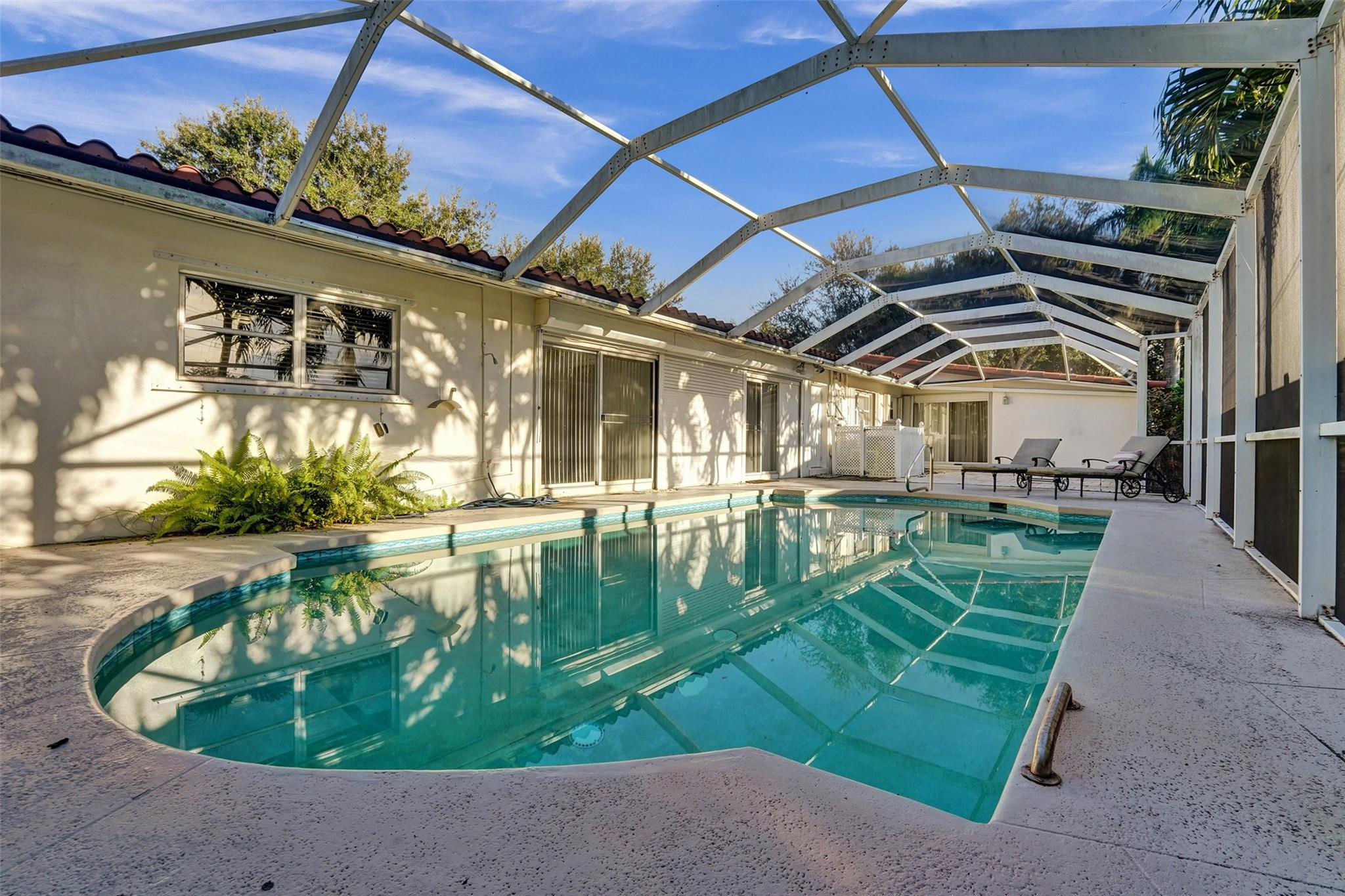 2713-2715 NE 27th Ave