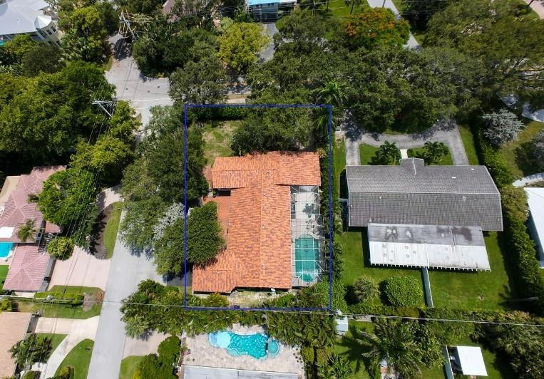 2713-2715 NE 27th Ave