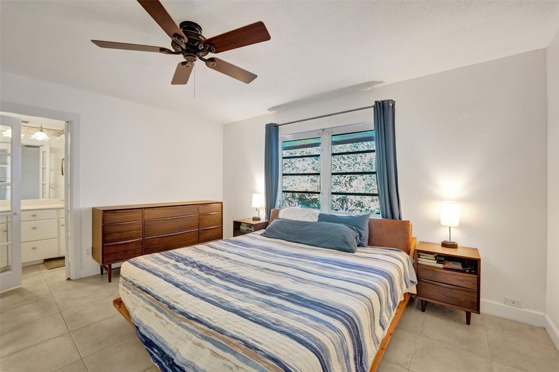 2713-2715 NE 27th Ave